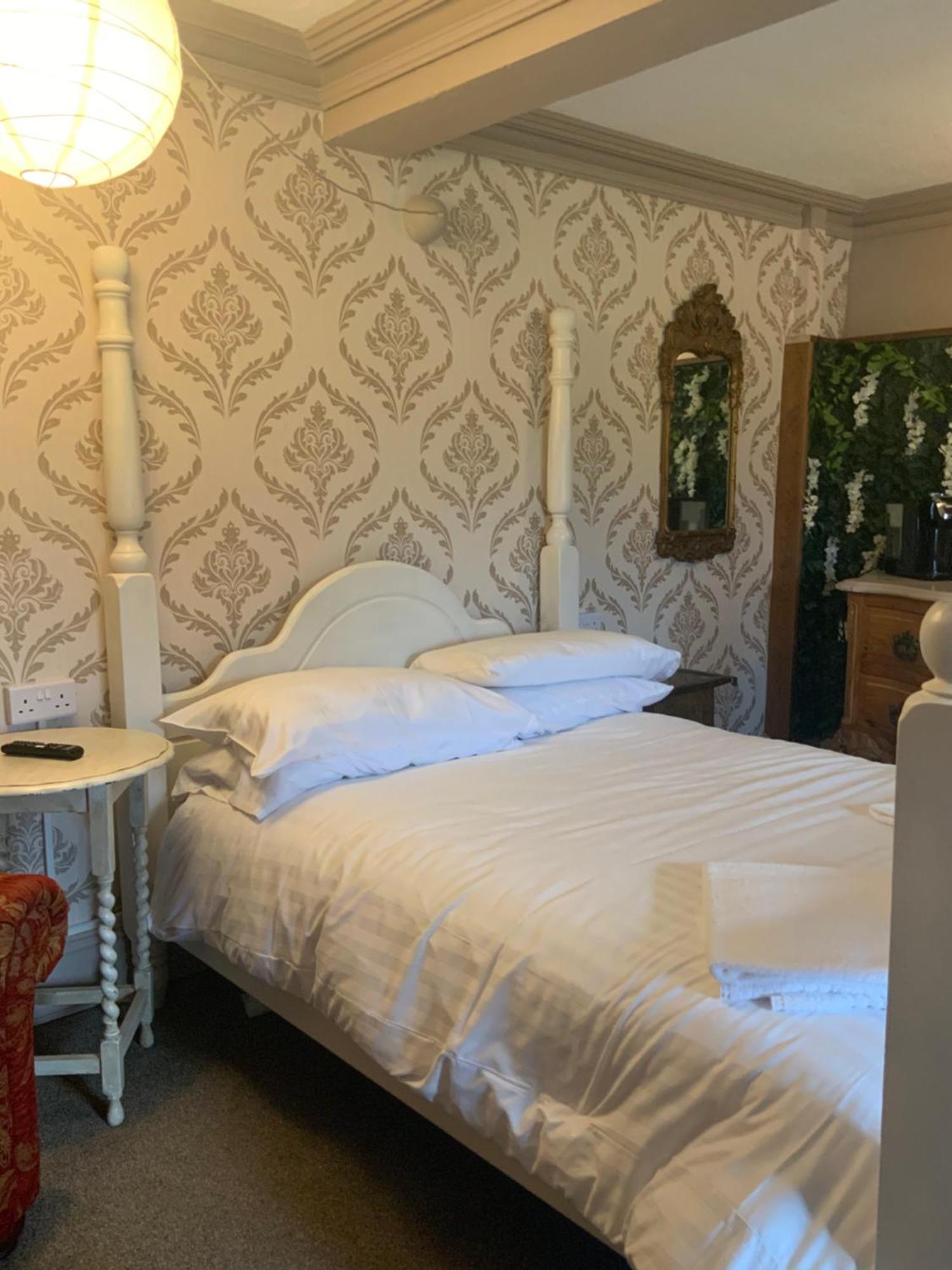 Hotel The White House Sennybridge Zimmer foto